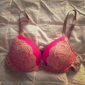 Victoria’s Secret Dream Angels push-up bra